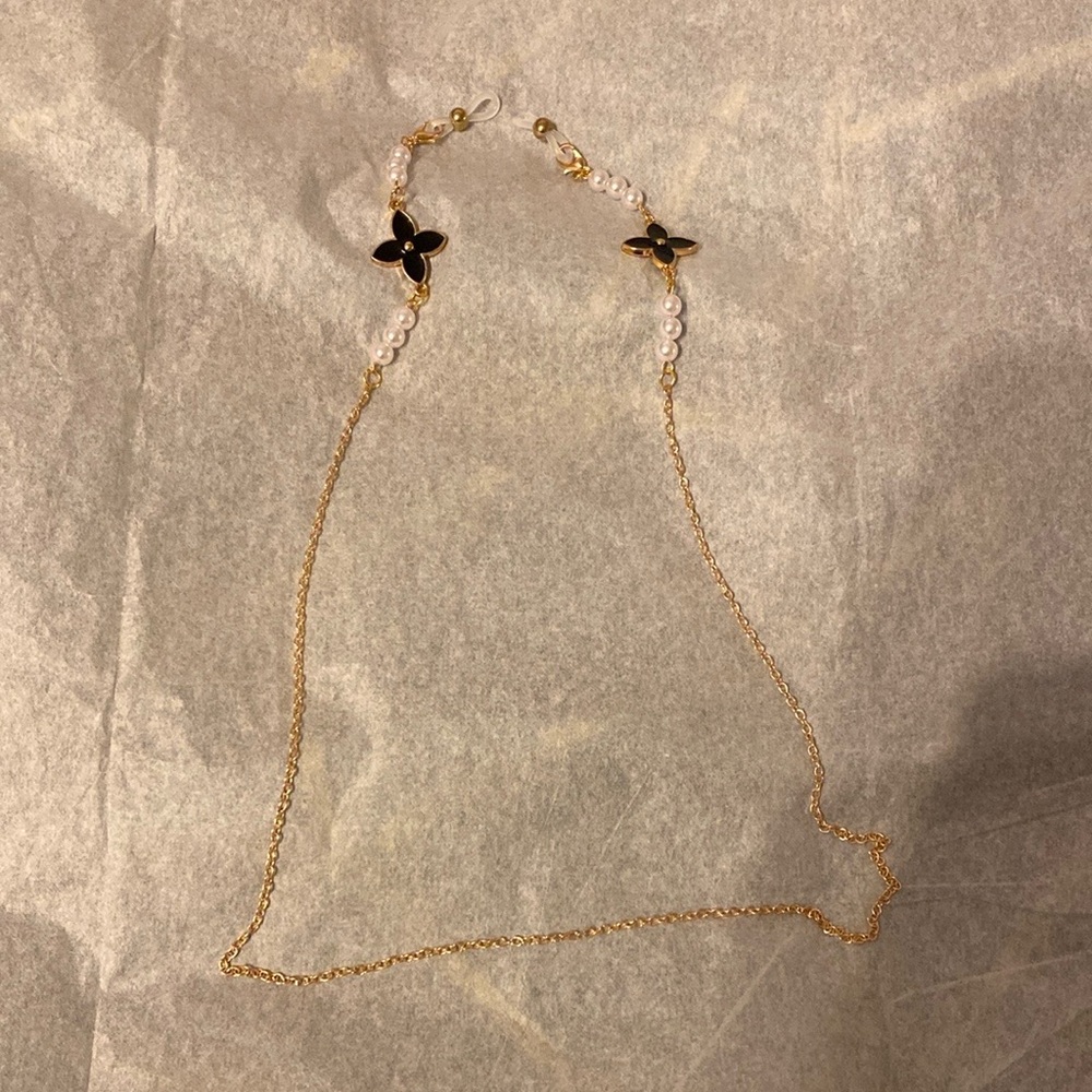 *NWOT Gold Chain Accessory for glasses